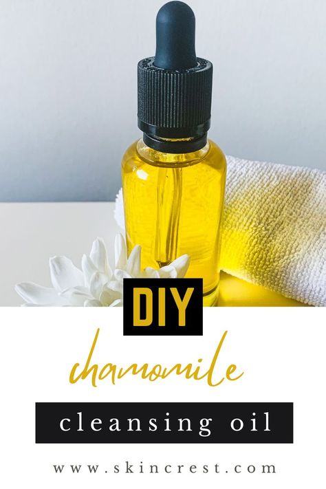 Calming and soothing, chamomile cleansing oil is a gentle facial cleanser that will lift makeup, excess sebum, and other impurities from your skin, leaving it fresh and rejuvenated! Diy Oil Face Cleanser, Cleansing Oil Recipe, Diy Cleansing Oil, Diy Facial Moisturizer, Lemon Facial, Oil Face Cleanser, Gentle Facial Cleanser, Oil Cleansing, Diy Facial