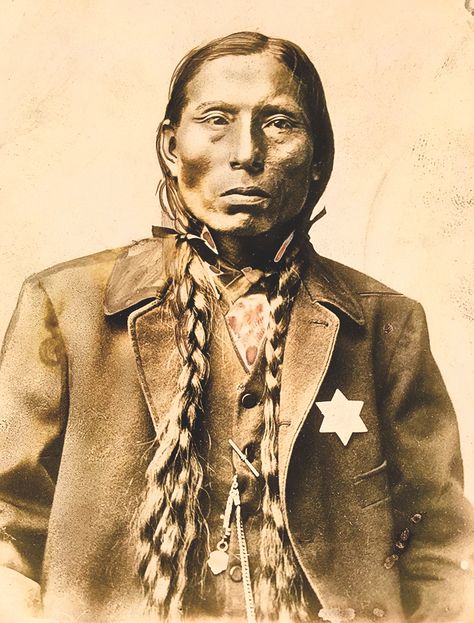 Native American Knowledge, Lakota Indians, Native American Photography, Native American Indian Tribes, Oglala Lakota, Native American Wisdom, American Indian History, Native American Warrior, Native American Chief