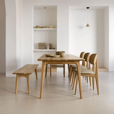 Timeless Dining Room, Japandi Dining Room, Japandi Dining, Scandinavian Dining Table, Scandinavian Dining Room, Conference Room Chairs, Scandinavian Furniture Design, Set Meja Makan, Kursi Bar