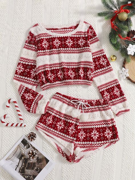 Cute Christmas Pajamas, Shorts Pajamas, Crop Top Shorts, Christmas Pj, Christmas Flannel, Fall Flannel, Snowflake Print, Flannel Pajama Sets, Christmas Pjs