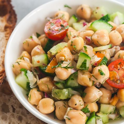 Garbanzo Bean Salad Garbanzo Bean Salad Recipes, Easy Chickpea Salad, Garbanzo Salad, Garbanzo Bean Salad, Bean Salad Healthy, Garbanzo Bean Recipes, Garbanzo Beans Salad, Chickpea Salad Recipe, Mediterranean Diet Recipes Dinners