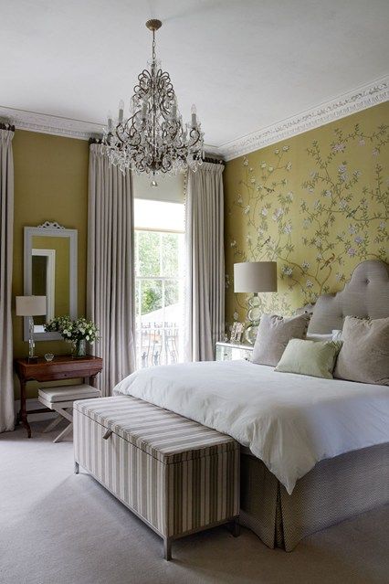 Yellow wallpaper and pompom curtains Pompom Curtains, Look Wallpaper, Living Room Blinds, House Blinds, Yellow Bedroom, Yellow Wallpaper, Cool Ideas, Wallpaper Bedroom, Main Bedroom