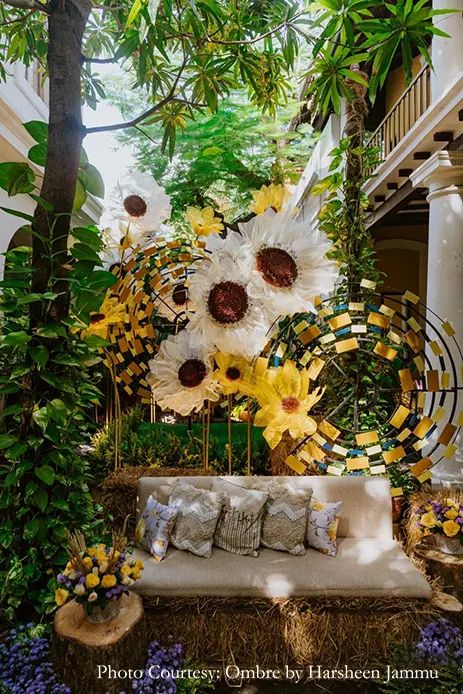 Mantap Decor, Haldi Backdrops, Mehandi Decor, Wedding Decor Indian, Cube Project, Pathway Decor, Decor Indian Wedding, Bride Ceremony, Haldi Decoration