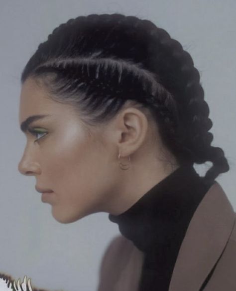 Kendall Jenner Profile, Style Kendall Jenner, Dream Kardashian, Kendall Jenner Instagram, Black And White Girl, Jenner Style, Luxury Hair, Kendall Jenner Style, Beauty Life