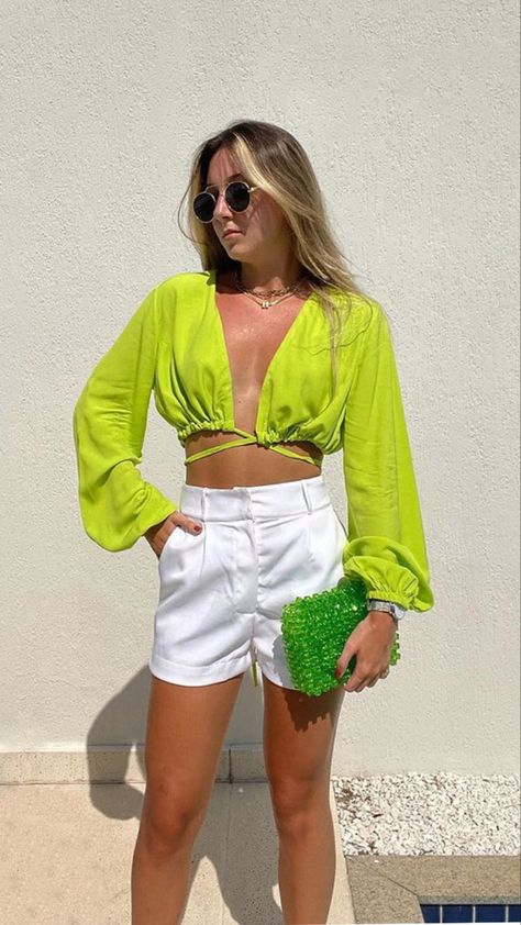 Top Verde Neon, Neon Outfit Ideas Party, Neon Outfits Party, Neon Outfit Ideas, Ropa Color Neon, Neon Party Outfits, Venus Fashion, 30 Outfits, Color Blocking Outfits