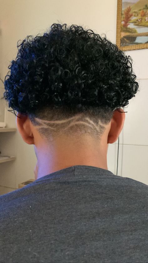 Taper Fade Pattern, Simple Taper Design, Blowout Taper Design, Blowout Taper, Low Fade Curly Hair, Hair Designs For Boys, Boys Haircuts With Designs, Curly Hair Designs, Hair Types Men