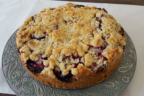 German Plum Cake, German Food Recipes, German Food Authentic, Food Authentic, Plum Recipes, German Baking, German Foods, Plum Cake, German Recipes