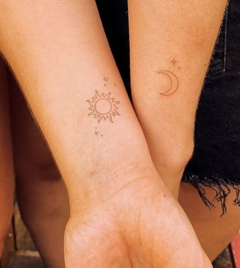 Sun Snd Moon Matching Tattoos, Mother Daughter Sun Tattoos, Sun With Stars Tattoo, Sun And Moon Tattoo Best Friend, Sun And Moon Tattoo Sisters, Minimalist Sun And Moon Tattoo Ideas, Twitches Sun And Moon Tattoo, Delicate Sun Tattoo, Moon And Sun Tattoo Best Friend