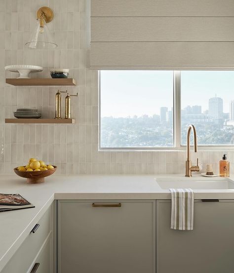 Tiled Splash Back Kitchen, Square Tile Splashback, White Splashback Kitchen, Tiled Splashback Kitchen, Back Splashback Kitchen Ideas, Splashback Kitchen Ideas, Tile Splashback Kitchen, White Kitchen Splashback Ideas, Kitchen Splashback Ideas