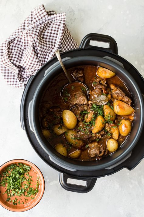 A delicious comfort food lamb casserole with tomatoes, spices, and tender baby potatoes! This is a recipe for a chilly night and can be cooked in one hour in your pressure cooker! #pressurecooker #lamb #instantpot #easyrecipes #comfortfood #casseroles #foodnessgracious Lamb Pressure Cooker Recipes, Casserole With Tomatoes, Pressure Cooker Lamb, Lamb Casserole, Baby Potato Recipes, Comfort Dinner, Night Recipes, Multi Cooker, Lamb Dishes