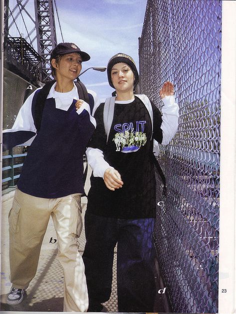 Badass. | This 1997 Alloy Catalog Will Make You Remember Your Skater-Kid Days 2000s Skater Fashion, Sup Girl, 1990 Style, Looks Hip Hop, 2000s Skater, 90s Fashion Men, 일본 패션, 90s Skater, Early 2000s Fashion