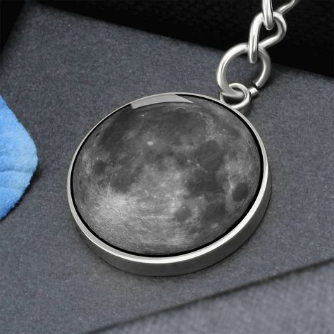 Met Wedding, Birth Moon, The Day We Met, Moon Keychain, Lunar Phase, Key Accessories, Car Keychain, Custom Keychain, Pricing Jewelry