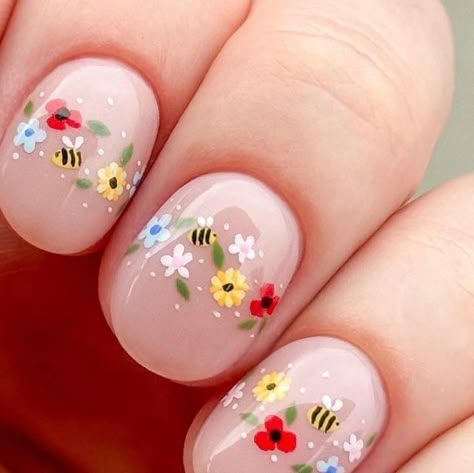 Short Gel Nail Designs Flowers, French Nails Colour, Fairy Tale Nails, Cute Animal Nails, Fun Nails Designs, Cute Animal Nail Art, Wildflower Nails, Nail Designs For Kids, Spring Gel Nails Ideas