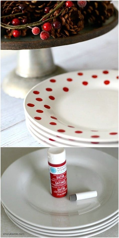 25 DIY Decorative Plates That Give Your Dishes A Hand Painted Look How To Paint On A Plate, Decorative Plates Diy, Diy Christmas Plate, Personalised Plates, Painting Plates, Valentine Plates, Diy Dish, Hand Painted Dishes, Plate Decoration