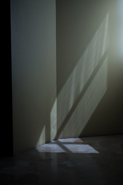 Shadows on a wall from light coming through a window. Light And Shadow Photography, In Praise Of Shadows, Window Shadow, Christian Graphic Design, Lock Screen Backgrounds, Shadow Photography, Ancient Technology, Shadow Photos, Window Light