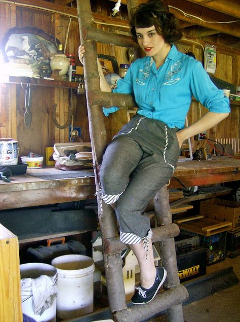 Sweetheart Of The Rodeo, 1950s Women, Enjoy The Weekend, Retro Fashion Outfits, Flannel Lined Jeans, Vintage Lovers, Velvet Flowers, In My Room, Casual Friday