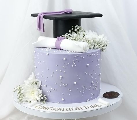 The Best way to Predict your Future is to Create it 🎓 Congratulations Class of 2024 and thank you Mums, Dads and Families for making us a part of their special days 👩‍🎓👨‍🎓 #sugaholic #dubai #cake #graduation #grad2024 #graduation2024 #dubaigraduation #dubaicakes Dubai Cake, Cake Congratulations, Congratulations Cake, Thank You Mum, Dubai Shopping, Cake Inspo, Class Of 2024, Cake Shop, Layer Cake