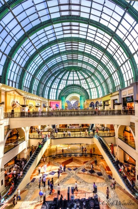 https://flic.kr/p/e7bAbr | Mall of the Emirates Emirates Mall, Mall Of Emirates, Commercial Complex, Ice Rink, Dubai Uae, Shopping Malls, Dubai, Louvre, Building