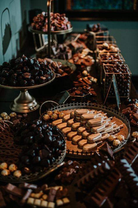 Desert Display Wedding, Black Grazing Table, Chocolate Table Decorations, Gothic Wedding Food Table, Gothic Wedding Food, Black Wedding Food, Wedding Dessert Grazing Table, Gothic Wedding Dessert Table, Fantasy Wedding Food