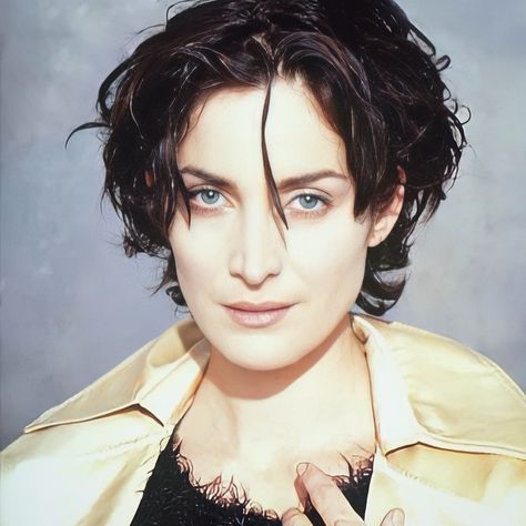 Carrie Anne Moss 90s, 90s Beauty, Melora Hardin, Carrie Anne Moss, Matrix Hair, Maxim Magazine, 90s Hairstyles, Take My Breath, Christina Hendricks