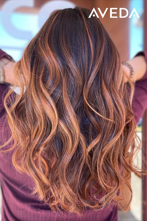 Pumpkin Spice Bayalage Hair, Pumpkin Balayage Hair, Fall Hair Auburn Caramel Highlights, Bright Copper Highlights On Brown Hair, Dark Brown Hair With Copper Bayalage, Fall Hair Color For Brunettes Copper, Pumpkin Spice Brunette Hair, Highlights With Auburn Hair, Autumn Copper Hair Color