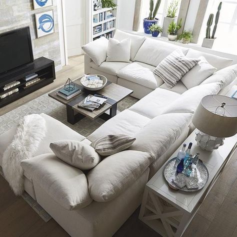 Inspiration: Sectional Sofas by Rachel Bernhardt, Portland Realtor Bassett Furniture, Dekorasi Kamar Tidur, Design Salon, Trendy Living Rooms, Living Room On A Budget, Living Room Remodel, Family Room Design, Livingroom Layout, Living Room Sectional