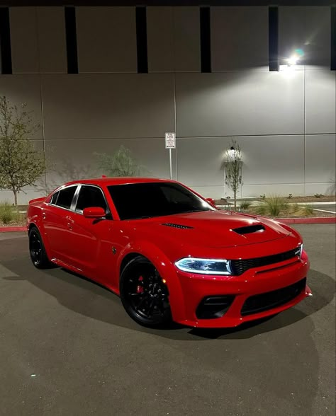 Hellcat Srt, Dodge Charger Hellcat, Charger Hellcat, Camaro Car, Dropped Trucks, Dodge Charger Srt, Dodge Muscle Cars, Fast Sports Cars, Pimped Out Cars