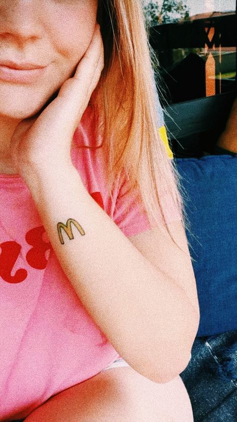 First tatto summer McDonald's Mcdonald’s Tattoo, Black Girls With Tattoos, S Tattoo, Girl Tattoos, Triangle Tattoo, Tatting, Tattoo Ideas, Collage, Tattoos