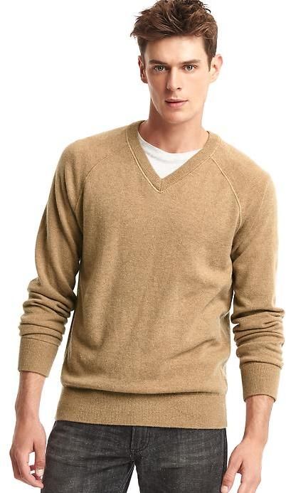 V Neck Sweater Outfit Men, V Neck Sweater Outfit, Mens Wool Sweaters, Pajamas Men, Men's V Neck Sweaters, Sweater Outfits Men, Crew Neck Sweater Men, Outfit Choices, Mens Sweaters