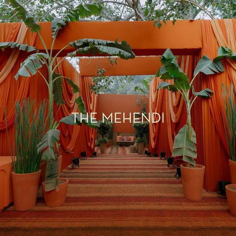 TheDesignCompanyByHennaArora (@thedesigncompanyindia) • Instagram photos and videos Colour Palette Instagram, Vibrant Colour Palette, African Wedding Theme, Mehendi Decor, African Theme, Mehndi Decor, Florals Wedding, Orange Decor, Wedding Luxury