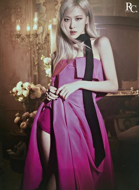 Photobook (7) Rosé Aesthetic, Rose Park, Rose Icon, Park Chaeyoung, Rosé Blackpink, Blackpink Rose, Yg Entertainment, Red Formal Dress, بلاك بينك