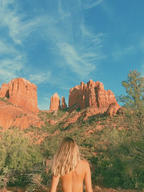 Grand Canyon Photoshoot, Red Rock Canyon Las Vegas Photoshoot, Sedona Picture Ideas, Sedona Photos, Sedona Photoshoot, Cathedral Rock Sedona, Red Rocks Colorado, Cathedral Rock, Billy Goat