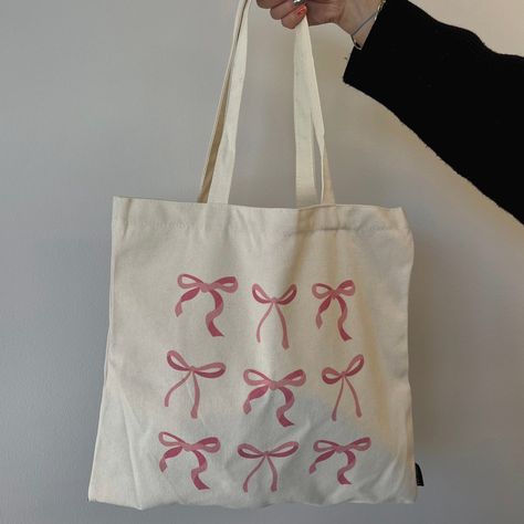 Tela, Painted Purses Ideas, Beach Coquette, Tote Bag Inspo, Painting Tote Bags, Y2k Tote Bag, Tote Bag Painting, Decorated Tote Bags, Pencil Case Design