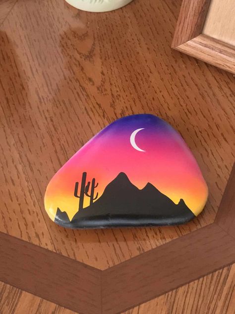 Western sunset rock - My Community Made East Western Painting Ideas, Painted Rocks Step By Step, Mm Rock Painting, Triangular Rock Painting Ideas, Animals Rock Painting, Colorful Rock Painting, Rock Art Designs, Desert Scene Painted Rocks, Paint On Rocks Ideas