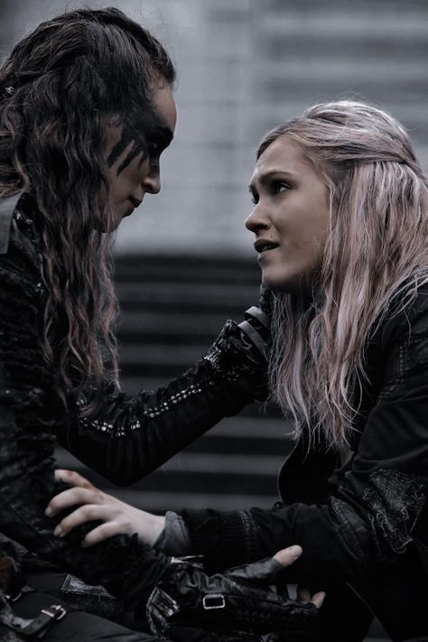 Clarke E Lexa, Clarke The 100, Lexa E Clarke, Commander Lexa, Dystopian Aesthetic, Lexa Y Clarke, Clarke And Lexa, Lexa The 100, The 100 Clexa