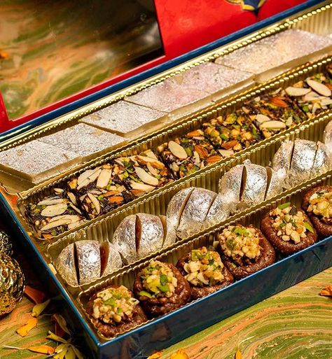 Online Sweets Delivery to Noida Indian Sweets Box, Pakistani Desserts, Indian Diy, Mithai Boxes, Sweet Box Design, Engagement Decoration, Bhai Dooj, Diwali Sweets, Indian Dessert