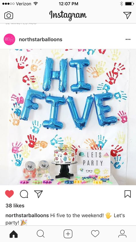 Hi Five Birthday, 5th Birthday Boys, Twin Birthday Parties, Hi Five, Girls Birthday Party Themes, 5th Birthday Party Ideas, 5 Birthday, Fifth Birthday, Birthday Themes For Boys