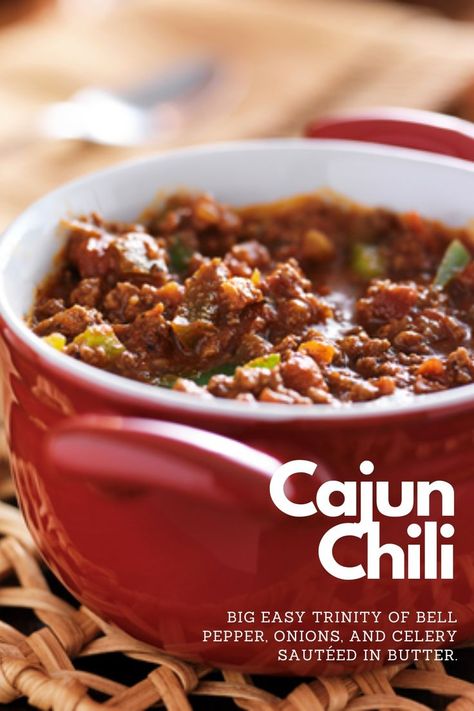 Louisiana Chili Recipe, Cajun Chili Recipe, Cajun Chili, Cajun Cooking Recipes, Spicy Bowl, Chilli Soup, Delicious Chili Recipe, Homemade Chili Recipe, Louisiana Hot Sauce