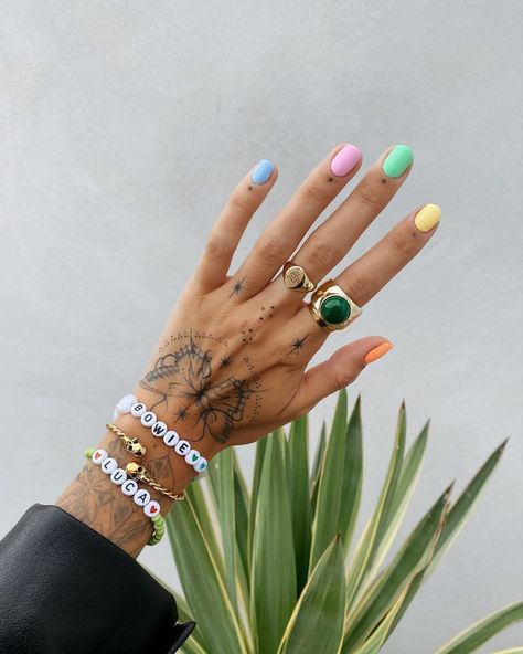 Soph Floyd, Sophie Floyd, Happy Nails, Nails Inspo, Mini Tattoos, Nail Inspo, Summer Nails, Everyday Fashion, Gemstone Rings