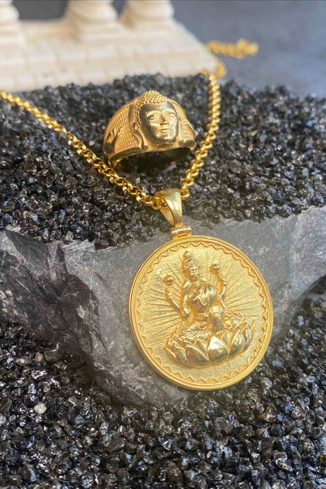 Hinduism Symbols, Hindu Jewelry, Symbol Of Wealth, Gold Jewellry, Hindu Goddess, Tunnel Vision, Goddess Jewelry, Beautiful Gold Necklaces, Gold Fashion Necklace