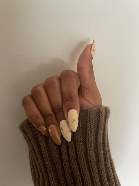 Peach And Brown Nails, Brown Hands Nails, Light Brown Almond Nails, Almond Nails Beige, Brown Valentines Nails, Cream And Brown Nails, Beige And Brown Nails, Light Brown Nails Design, Brown Beige Nails