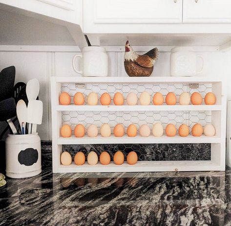 Chicken Egg Storage Ideas, Egg Storage Ideas, Egg Holder Wood, Wood Egg Holder, Farmhouse Eggs, Egg Rack, Egg Display, Display Kitchen, Chicken Life