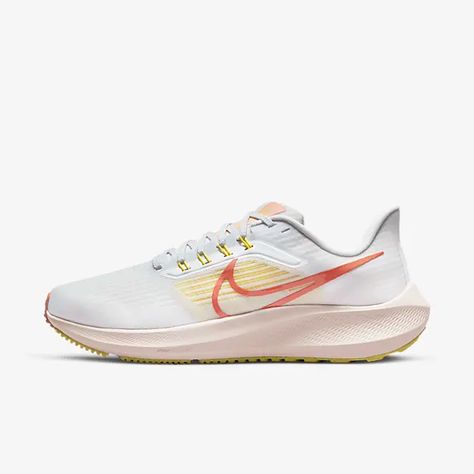 Cute Running Shoes, Nike Tenis, Nike Gym Shoes, Nike Air Zoom Pegasus 39, King Shoes, Nike Zoom Pegasus, Nike Models, Tenis Nike, Nike Pegasus