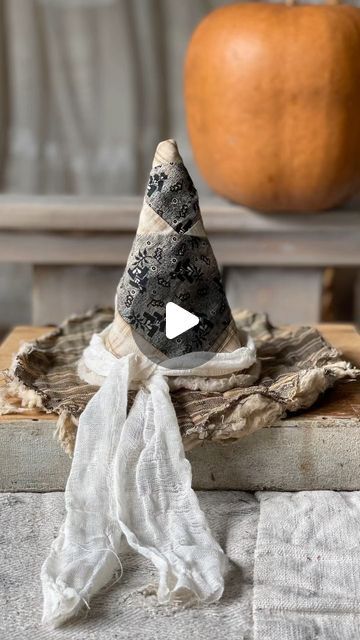 Christina Wade on Instagram: "31 witches hats just listed!! Made from a variety of old quilts and antique grain sacks! Check them out in my Etsy shop, The Halsey Homestead. Link in my bio.   #witchhats #halloweendecorations #halloweendecor #falldecor #antiquequilts #antiquequilt #countrysamplermagazine #americanfarmhousestylemagazine #fleamarketdecormagazine #fleamarketdecor #falloween #farmhousehalloween #handmadehalloween #spookyseason👻" The Halsey Homestead, Country Sampler Magazine, Witches Hats, American Farmhouse Style, Flea Market Decorating, Farmhouse Halloween, Old Quilts, Grain Sack, Antique Quilt