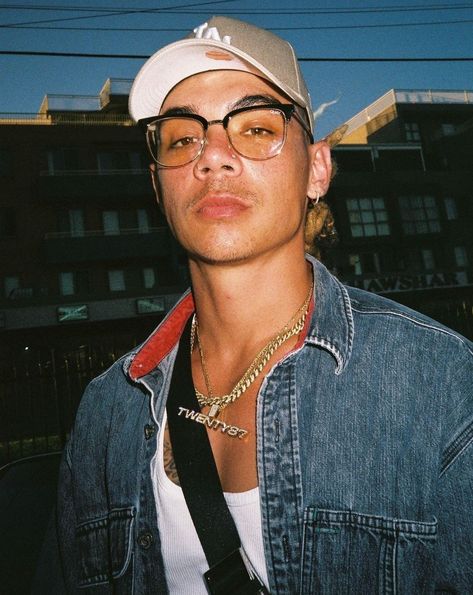 William Singe, Email Id, White Boys, Phone Number, Phone Numbers, Eye Candy, Sydney