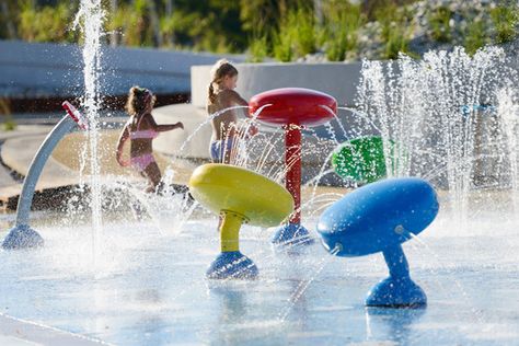 Jaworznickie Planty Water Playground,© Tomasz Zakrzewski Kids Water Slide, Pool Design Modern, Best Christmas Toys, Water Playground, Splash Park, Kids Indoor Playground, Splash Pool, Park Playground, Resort Pools