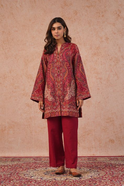 Winter Wear - INCHING INDIA Wollen Suit Design Winter, Winter Suits For Women Indian, Wedding Suit Women, Woolen Suit, Suits For Women Indian, Uni Outfit, Kurti Style, Trendy Suits, Winter Suits