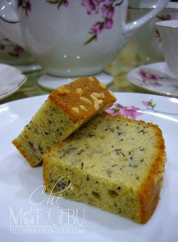 Banana Butter Cake Recipe, Banana Butter Cake, Best Banana Cake Recipe Moist, Banana Cake Recipe Moist, Bolu Jadul, Homemade Ice Cream Recipes Machine, Moist Banana Cake, Banana Cakes, Butter Cakes