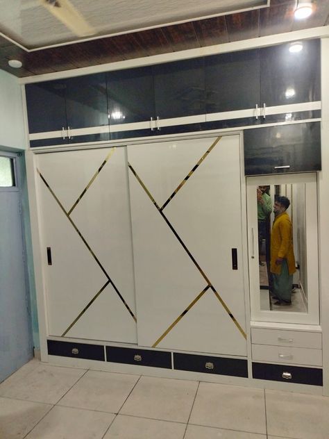 Led Panel With Wardrobe, Almira Sunmica Design, Sliding Wardrobe Doors With Mirror, Cubbords Design Inside, Slider Almari Design, Full Wall Almari Design Room, Sliding Almari Design, Latest Almari Design Bedroom, Almira Design For Bedroom