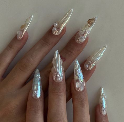 Mermaidcore Nails Aesthetic, Off White Pearl Nails, Pisces Aesthetic Nails, Siren Core Nails, Red Mermaid Nails, Sirencore Nails, Mermaid Vibe Nails, Sea Witch Nails, Ocean Aesthetic Nails